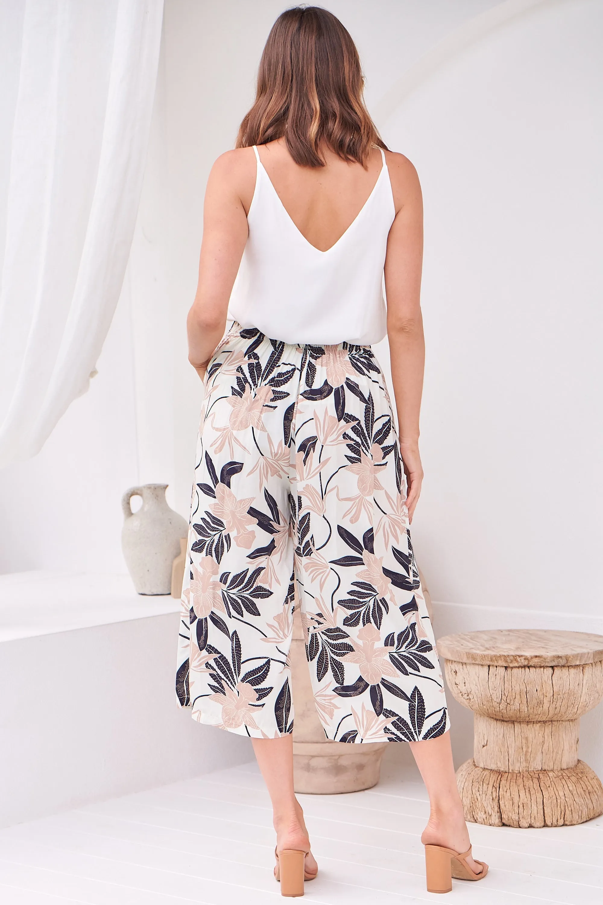 Darcie White/Leaf Print Wide Leg Crop Pant