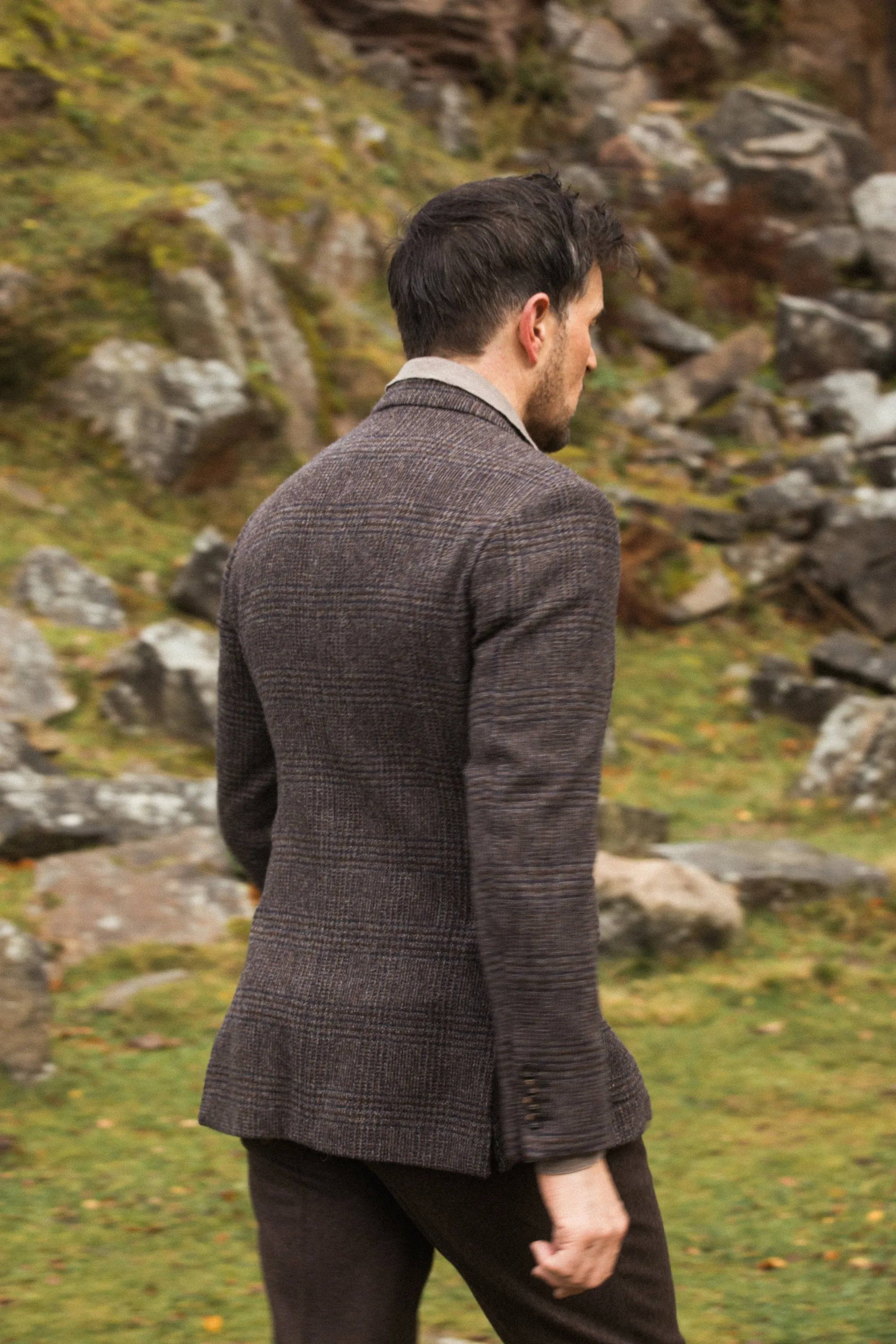 Single Breasted Country Jacket in Dark Brown Tweed